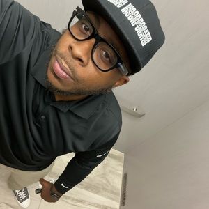 Meet your Posher, Loren